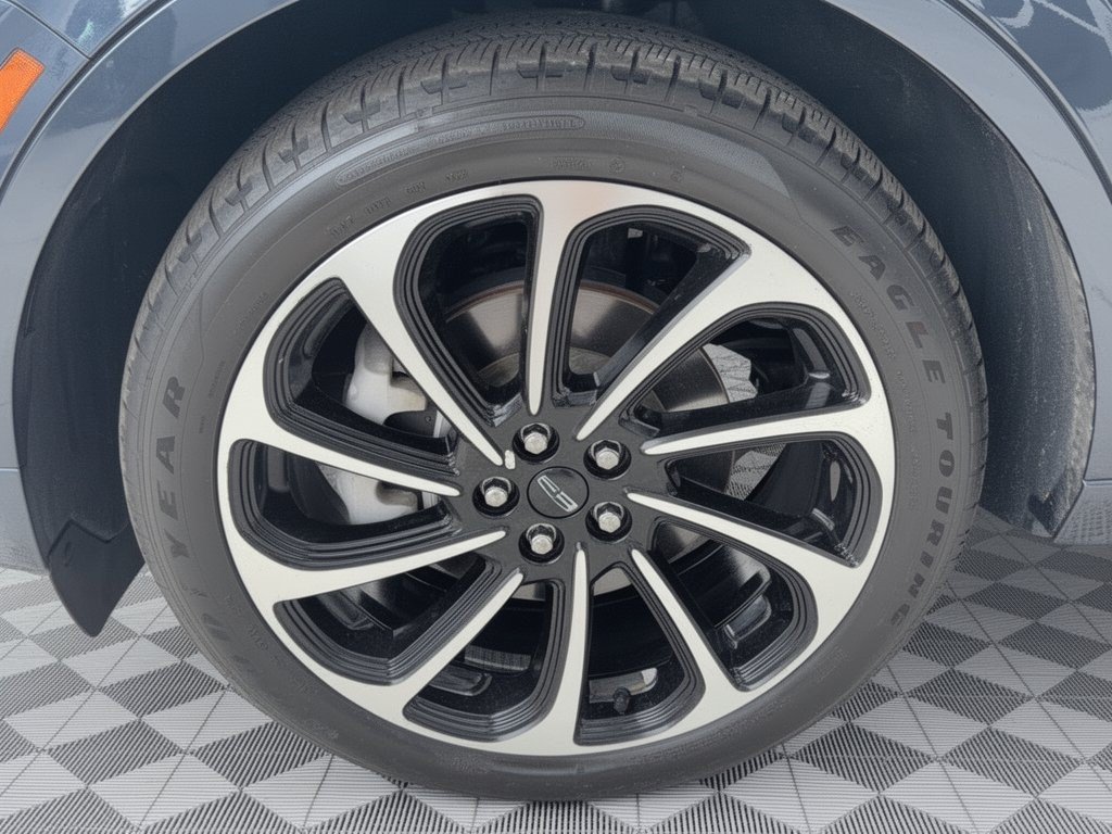 Used 2024 Lincoln Nautilus Black Label AWD/4WD image 13