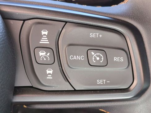 Used 2024 Jeep Wrangler Sport S image 22