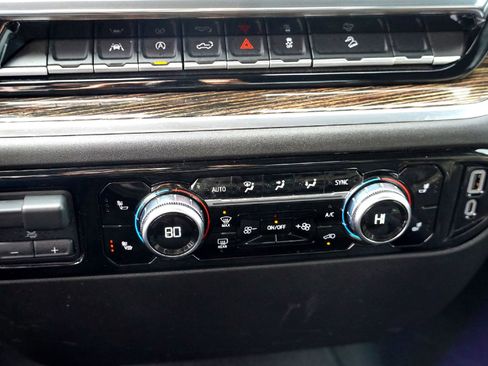 Used 2024 GMC Sierra 1500 SLE image 18