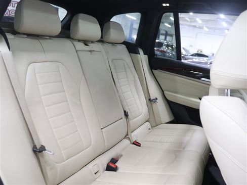 Used 2019 BMW X3 xDrive30i w/ Premium Package image 15