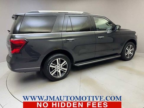 Used 2023 Ford Expedition Limited image 5