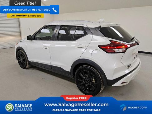 Used 2023 Nissan Kicks SV FWD image 3