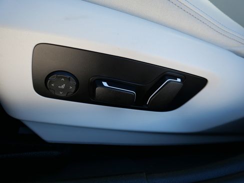 Used 2024 BMW 530i xDrive 530i xDrive w/ M Sport Package image 22