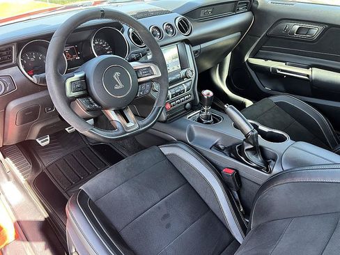 Used 2016 Ford Mustang Shelby GT350 w/ Technology Package RWD image 29
