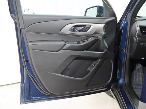Used 2023 Chevrolet Traverse LT w/ Midnight/Sport Edition AWD/4WD image 27