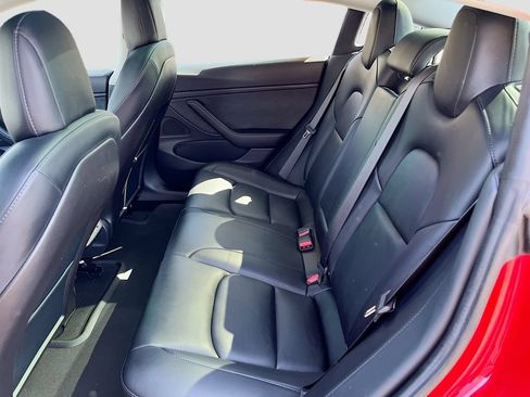 Used 2020 Tesla Model 3 Long Range AWD/4WD image 23
