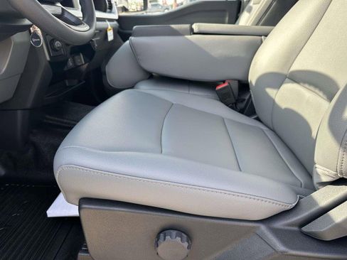 New 2026 Ford F350 XL w/ XL Driver Assist Package RWD image 9