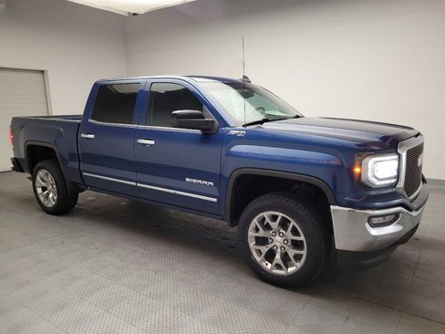 Used 2017 GMC Sierra 1500 SLT w/ SLT Premium Package AWD/4WD image 11