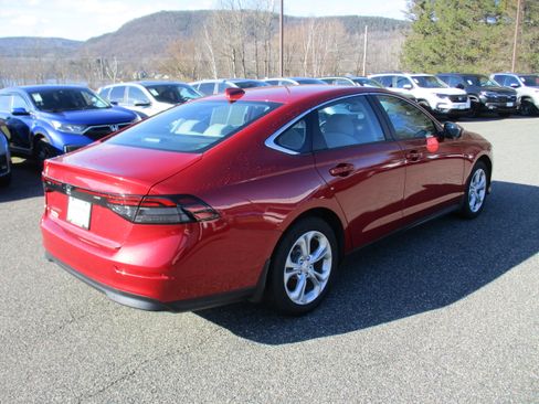 Certified 2023 Honda Accord LX image 5