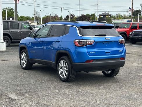 Used 2022 Jeep Compass Latitude AWD/4WD image 6