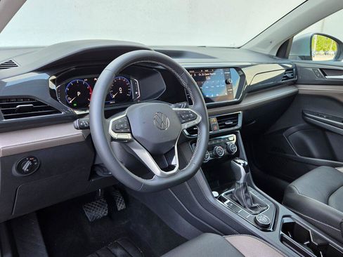 Used 2023 Volkswagen Taos SEL AWD/4WD image 24
