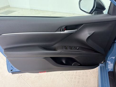 Used 2024 Toyota Camry SE FWD image 14