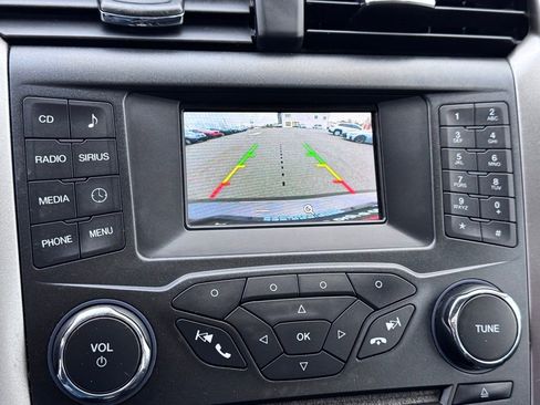 Used 2017 Ford Fusion SE image 22