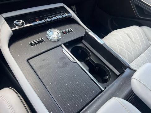 New 2027 Lincoln Navigator L Black Label AWD/4WD image 26