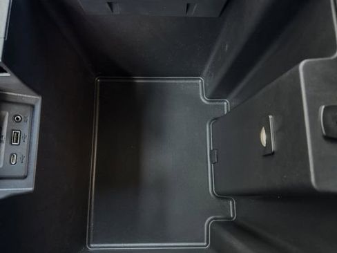 Used 2022 Chevrolet Silverado 1500 High Country w/ Z71 Off-Road Package image 33