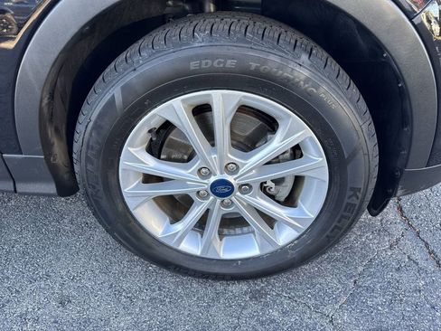 Used 2019 Ford Escape SEL image 30