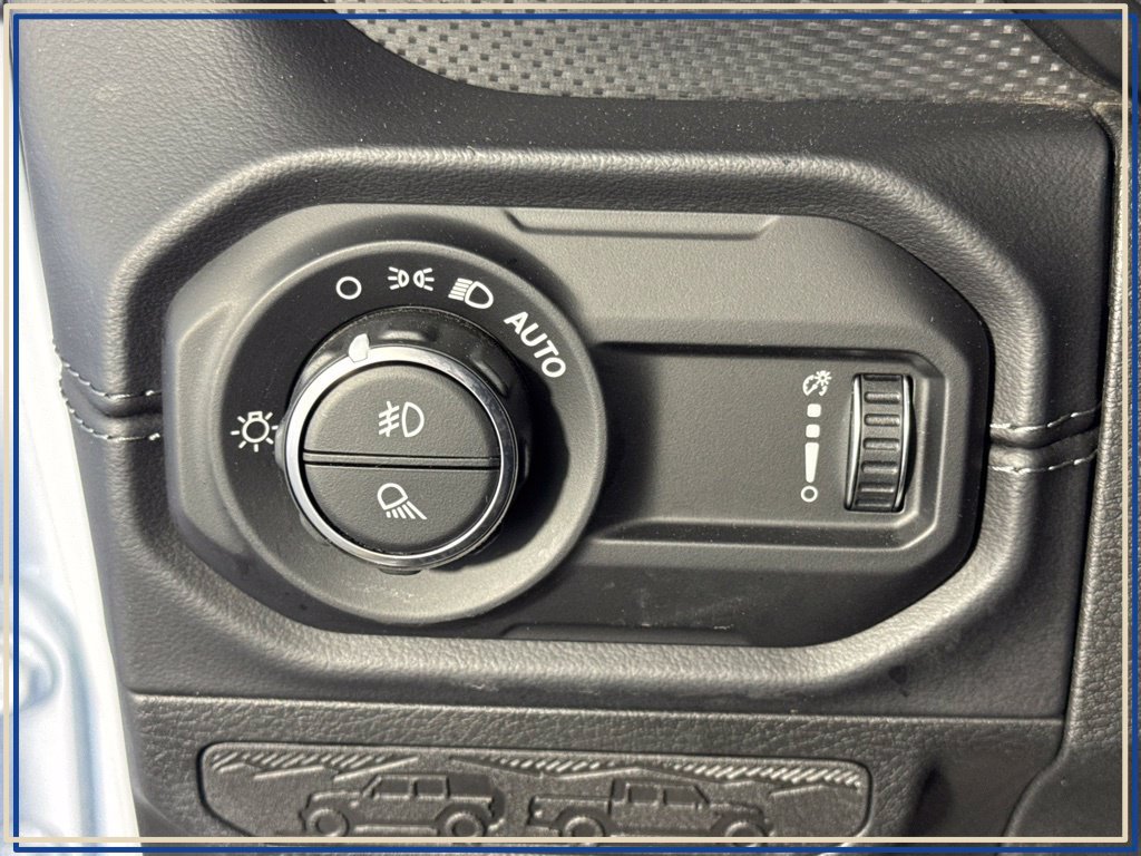 Certified 2026 Jeep Gladiator Mojave AWD/4WD image 25