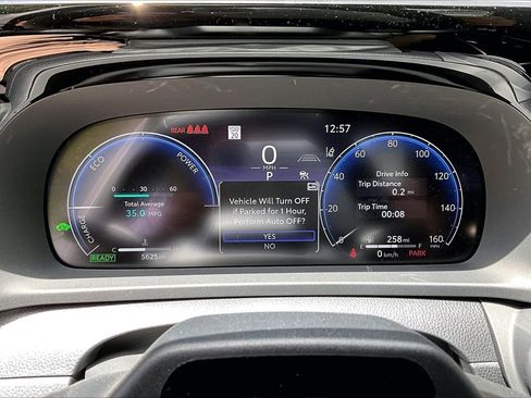 Used 2025 Toyota Crown Signia w/ Advanced Technology Package image 12