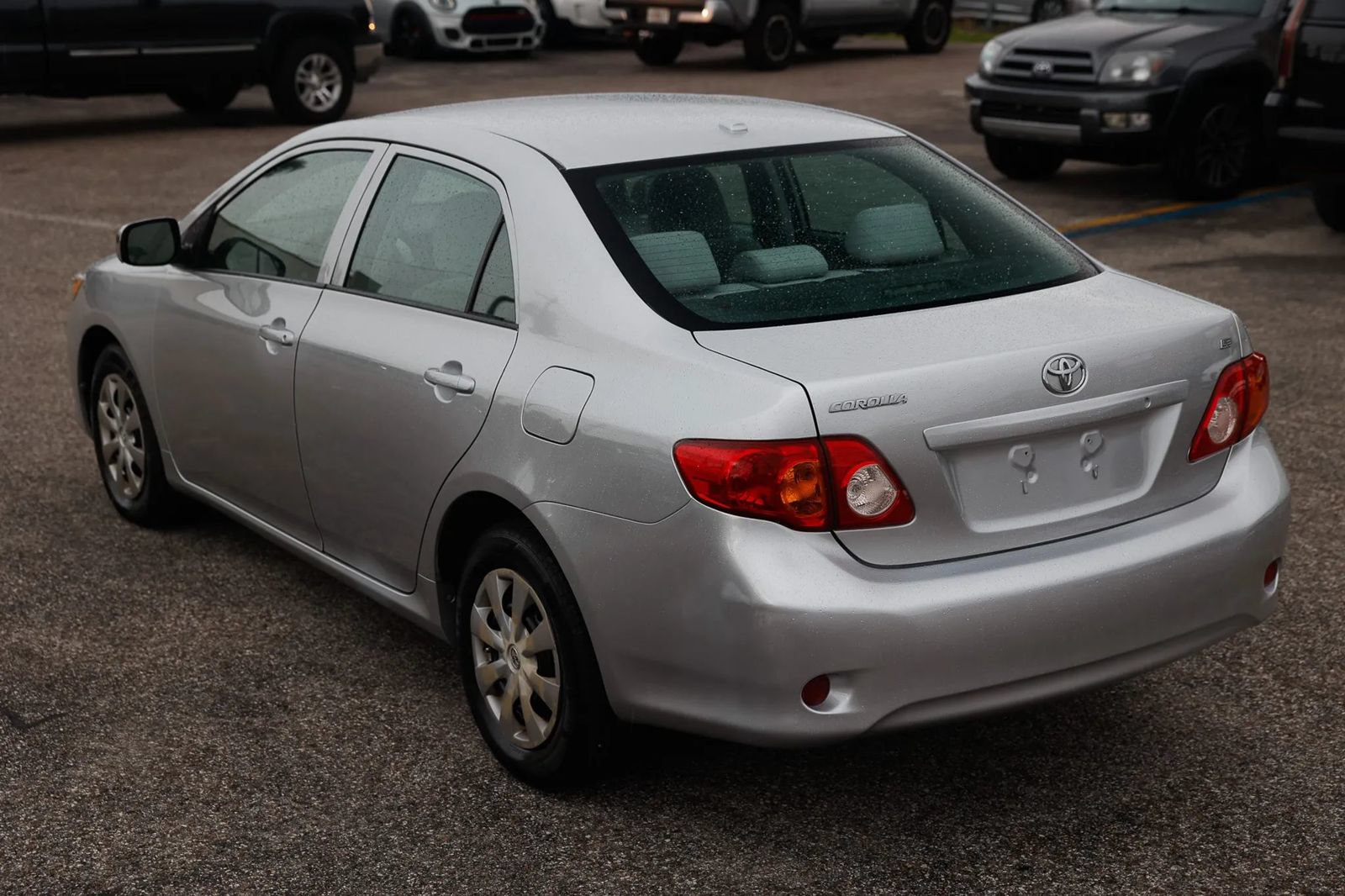 Used 2009 Toyota Corolla LE FWD image 4