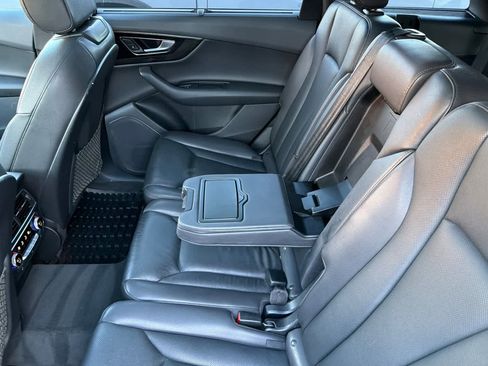 Used 2017 Audi Q7 3.0T Premium Plus image 4