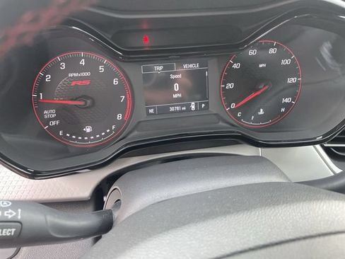 Used 2024 Chevrolet Trax RS FWD image 18