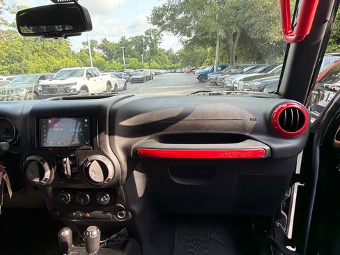 Used 2016 Jeep Wrangler Unlimited Sport w/ Quick Order Package 24S AWD/4WD image 19