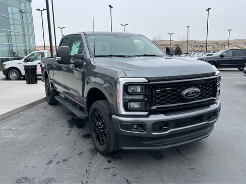 New 2026 Ford F350 XLT w/ XLT Premium Package image 4