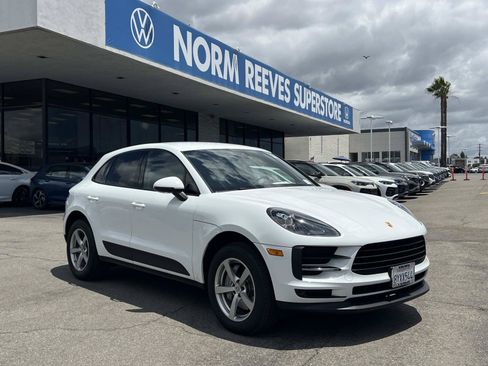 Used 2021 Porsche Macan AWD/4WD image 27