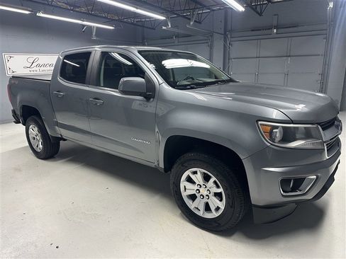 Used 2018 Chevrolet Colorado LT w/ LT Convenience Package AWD/4WD image 8