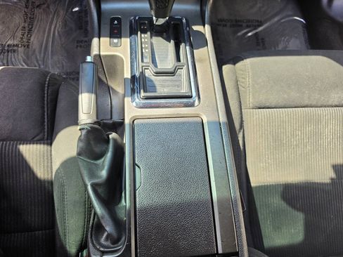 Used 2013 Ford Mustang Coupe RWD image 36
