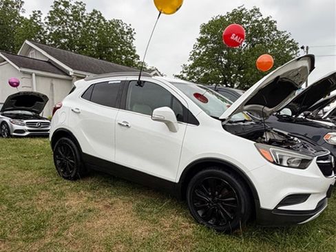 Used 2017 Buick Encore Preferred FWD image 2