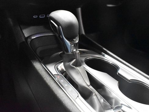 Used 2024 Chevrolet Malibu LT FWD image 18