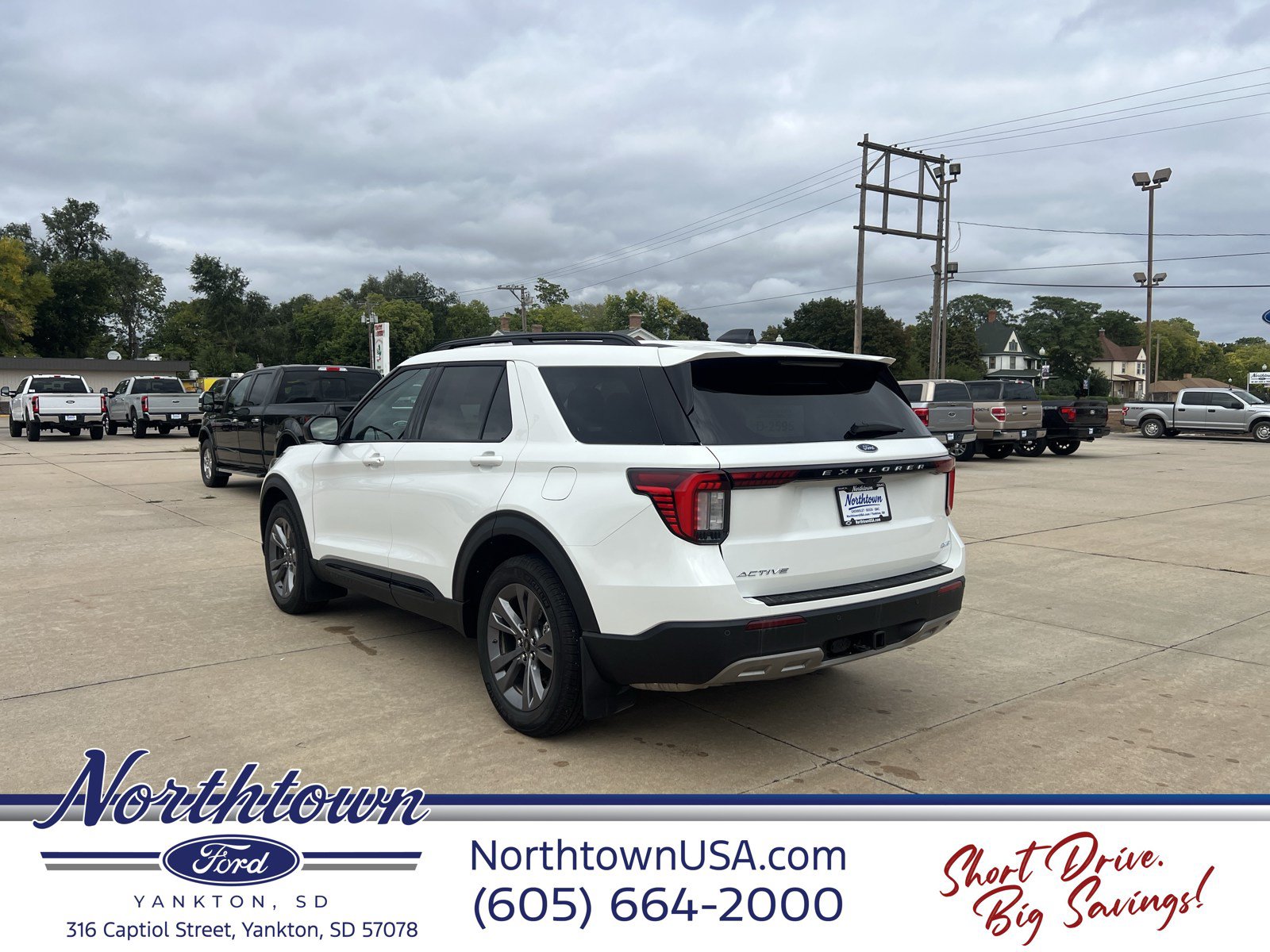 Used 2026 Ford Explorer Active w/ Active Comfort Package AWD/4WD image 8