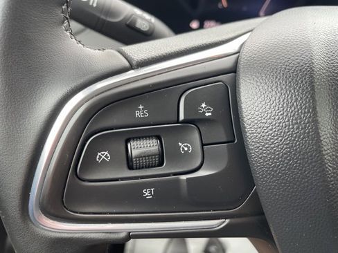 Used 2024 Buick Encore GX Sport Touring image 13