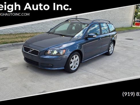 Used 2007 Volvo V50 2.4i FWD image 1