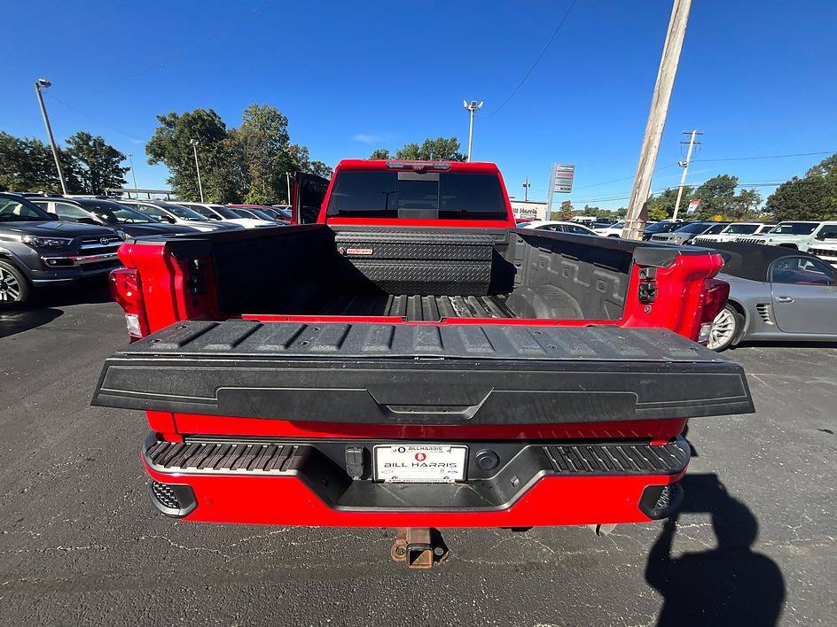 Used 2022 Chevrolet Silverado 2500 LTZ w/ LTZ Plus Package AWD/4WD image 8