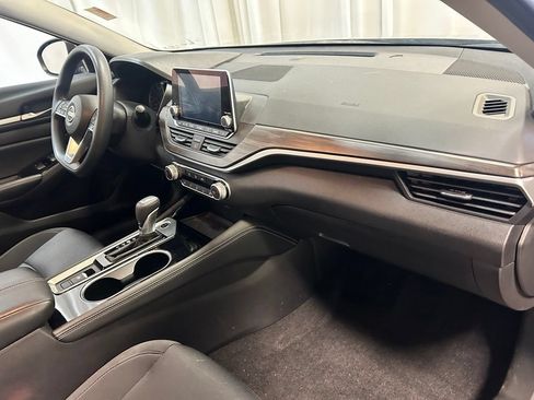 Used 2023 Nissan Altima 2.5 SV AWD/4WD image 20