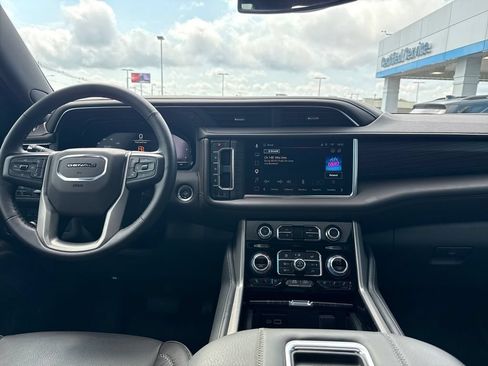 Used 2023 GMC Yukon Denali AWD/4WD image 27