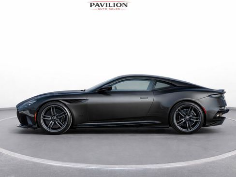 Used 2023 Aston Martin DBS Coupe image 5