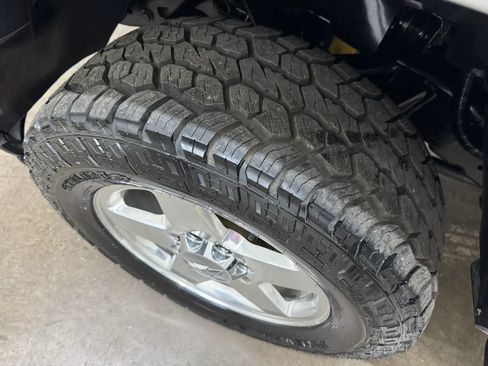 Used 2013 Chevrolet Silverado 2500 LT w/ Texas Edition AWD/4WD image 9
