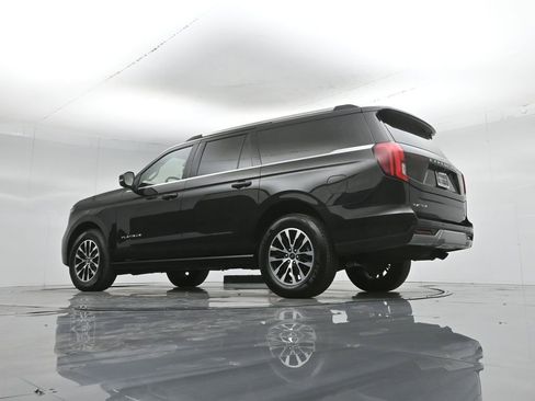 Certified 2025 Ford Expedition Max Platinum AWD/4WD image 56