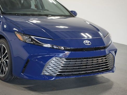 New 2026 Toyota Camry XLE image 4