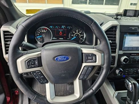 Used 2018 Ford F150 Lariat w/ Equipment Group 502A Luxury AWD/4WD image 15