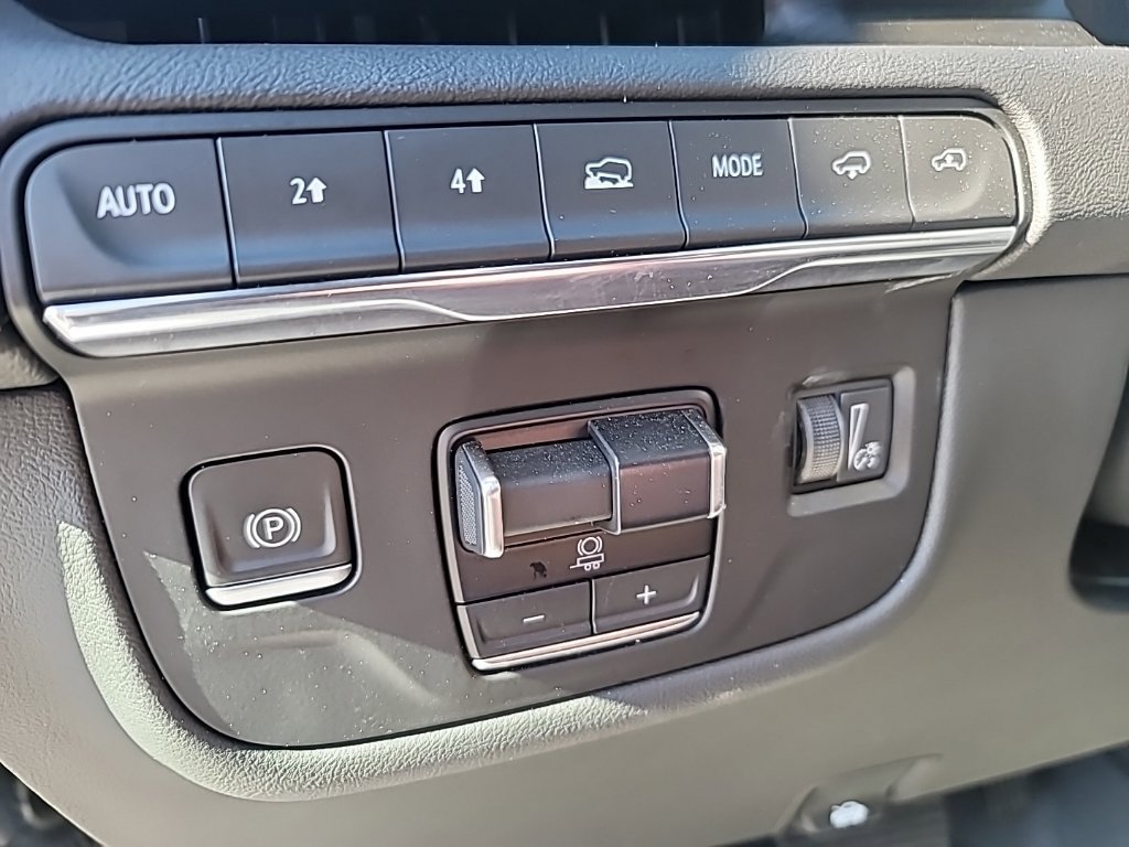 Used 2023 Cadillac Escalade ESV Premium Luxury w/ Performance Package AWD/4WD image 19