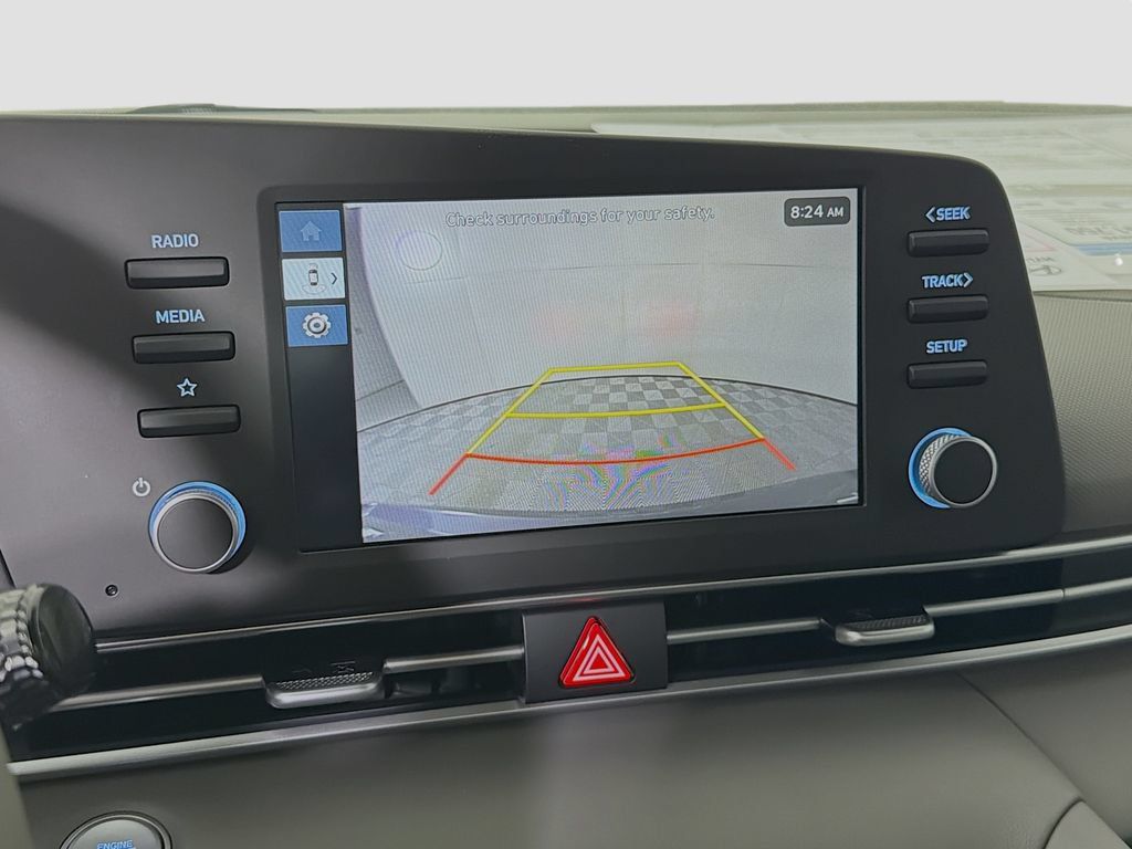 Used 2025 Hyundai Elantra Sport FWD image 17
