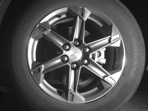 Used 2025 Chevrolet Blazer LT FWD image 17