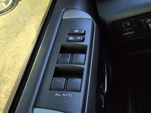 Used 2019 Toyota 4Runner SR5 Premium AWD/4WD image 25
