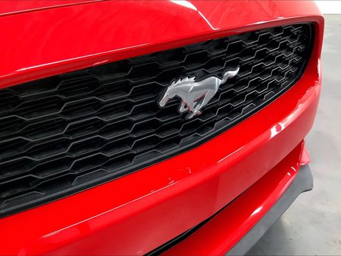 Used 2016 Ford Mustang Convertible w/ Equipment Group 051A RWD image 23