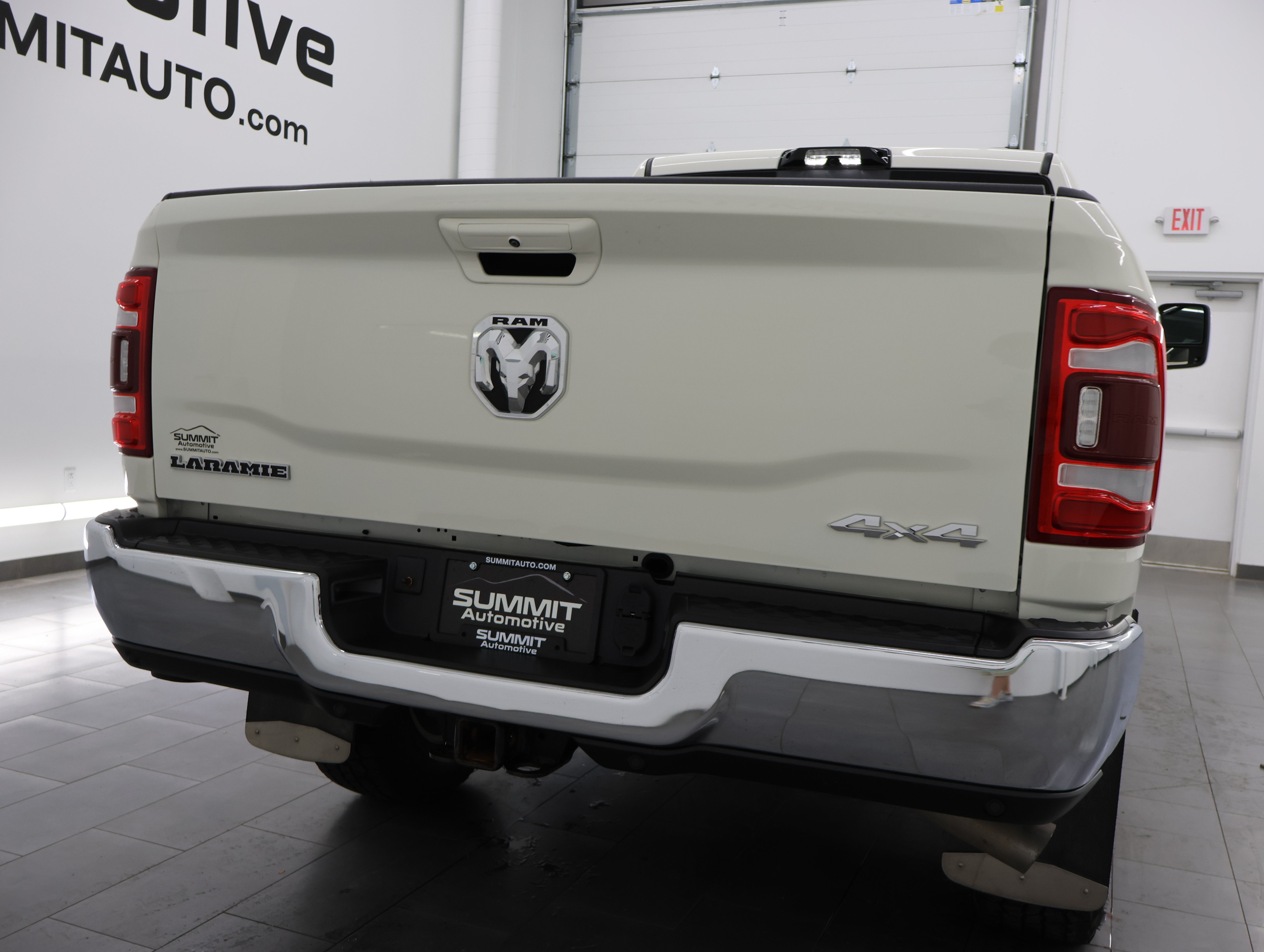 Used 2024 RAM 2500 Laramie AWD/4WD image 29