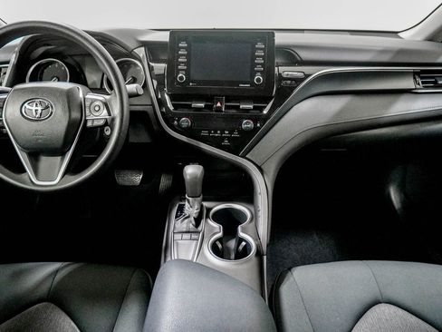 Used 2022 Toyota Camry LE image 23